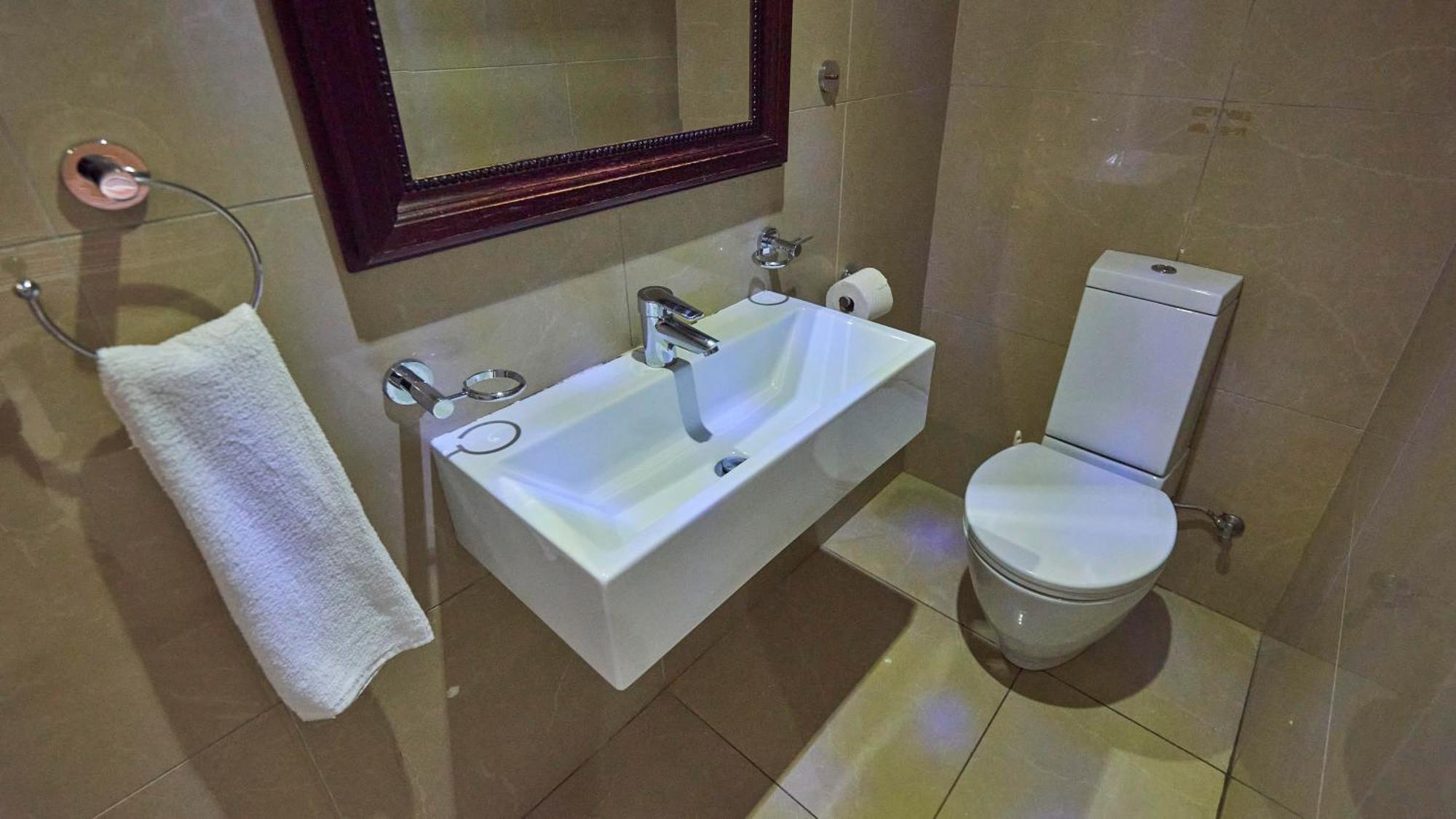 Point Waterfront The Sails Seaview Apartment -- Near Msc Cruise Terminal Дърбан Екстериор снимка